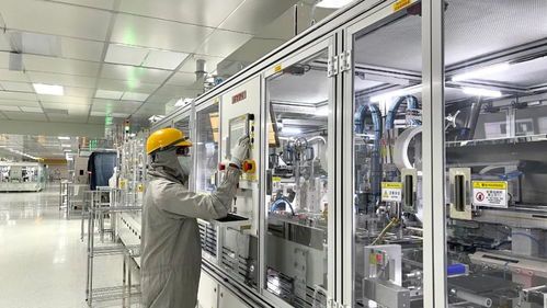 十年磨一劍 從跟跑到領跑，中國液晶面板與通訊設備的雙重逆襲